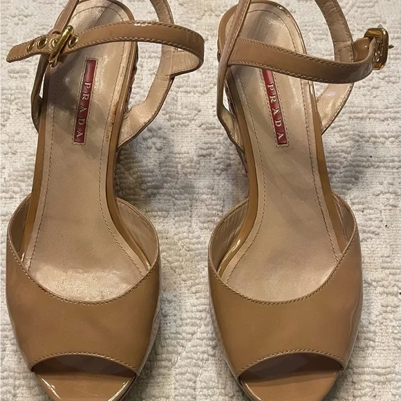 Prada Nude Patent Vernice Leather Woven Wedge Sandal - Picture 3 of 8
